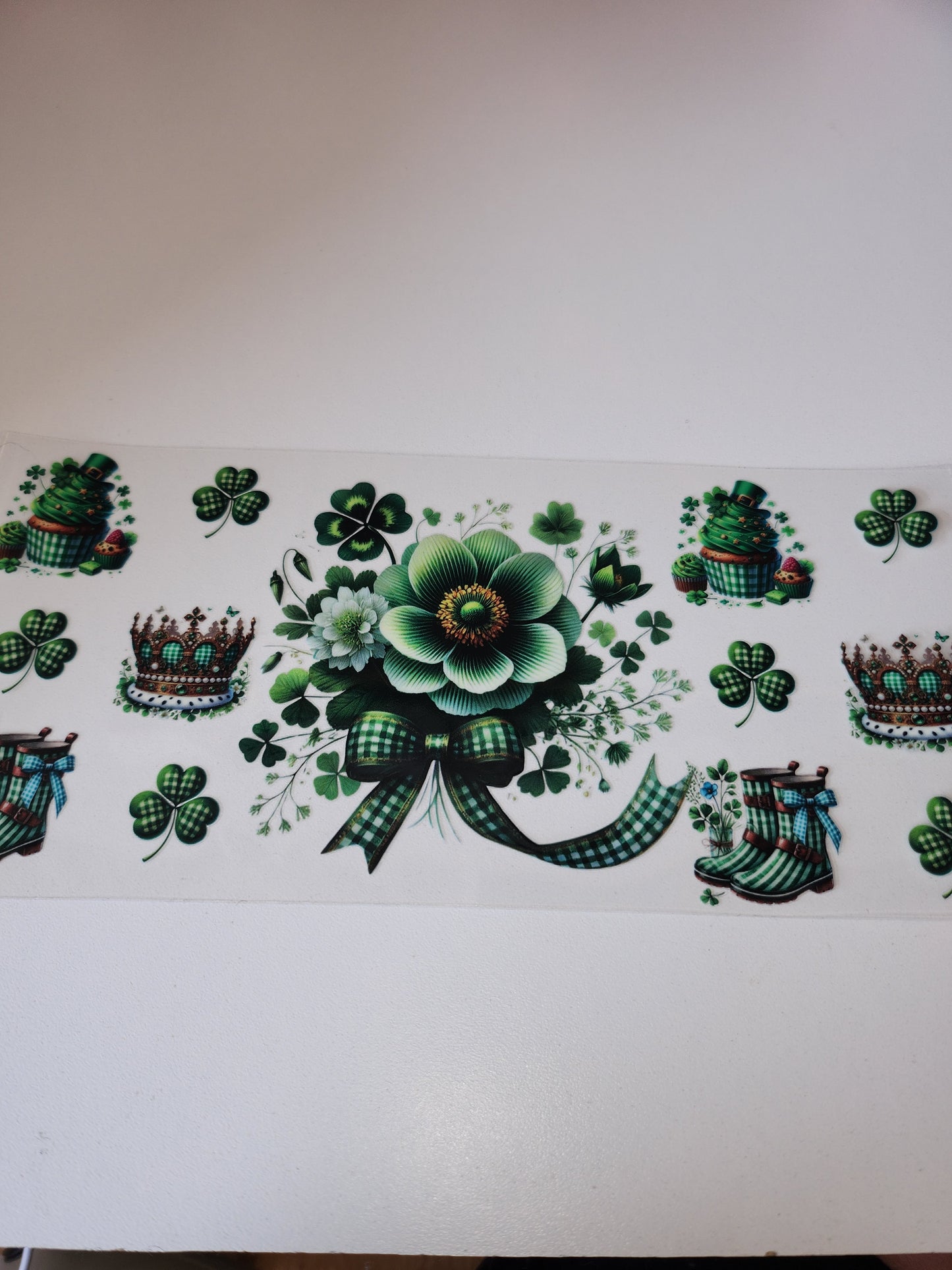 St. Patrick's Day Wraps 16 oz